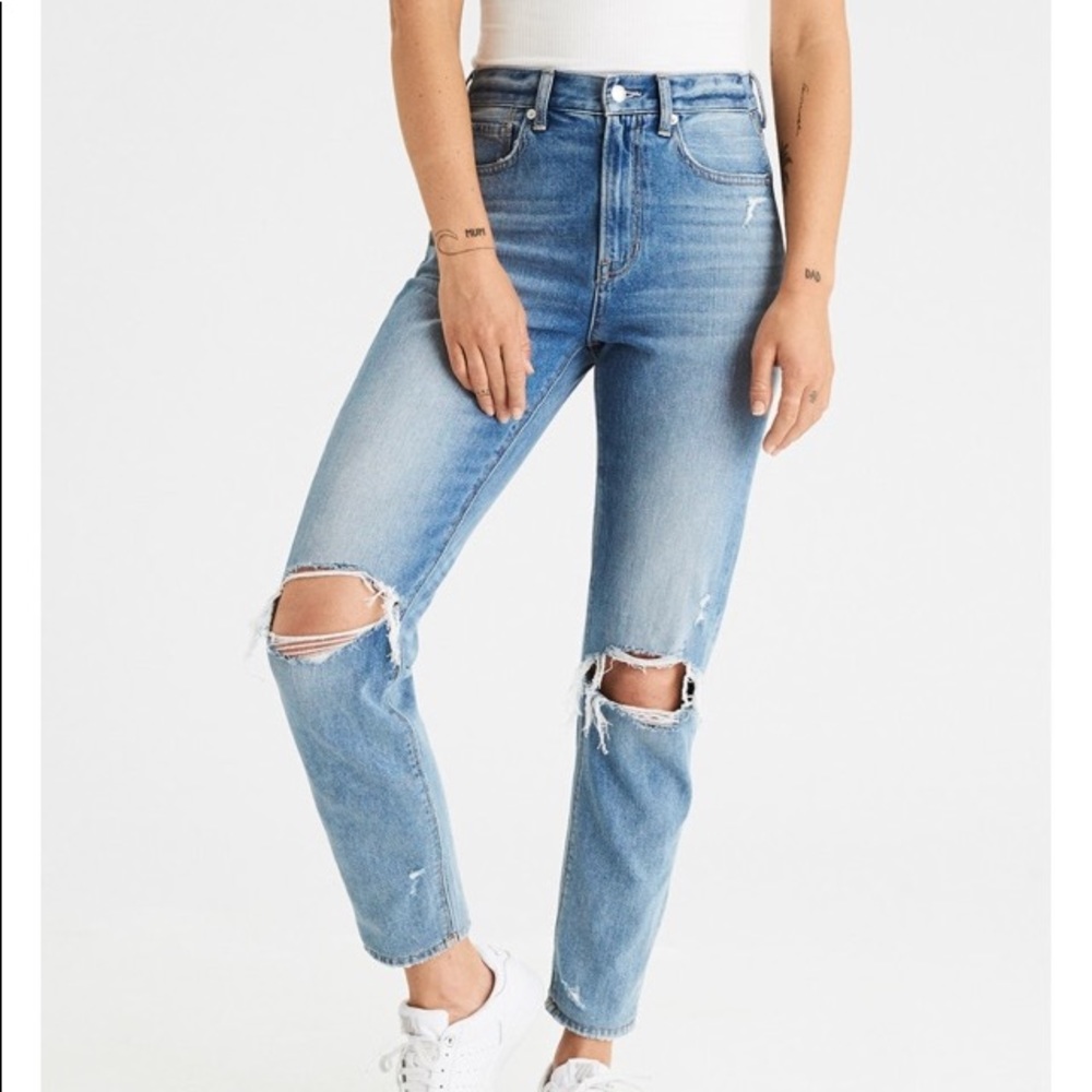 American eagle outfitters "mom jean"